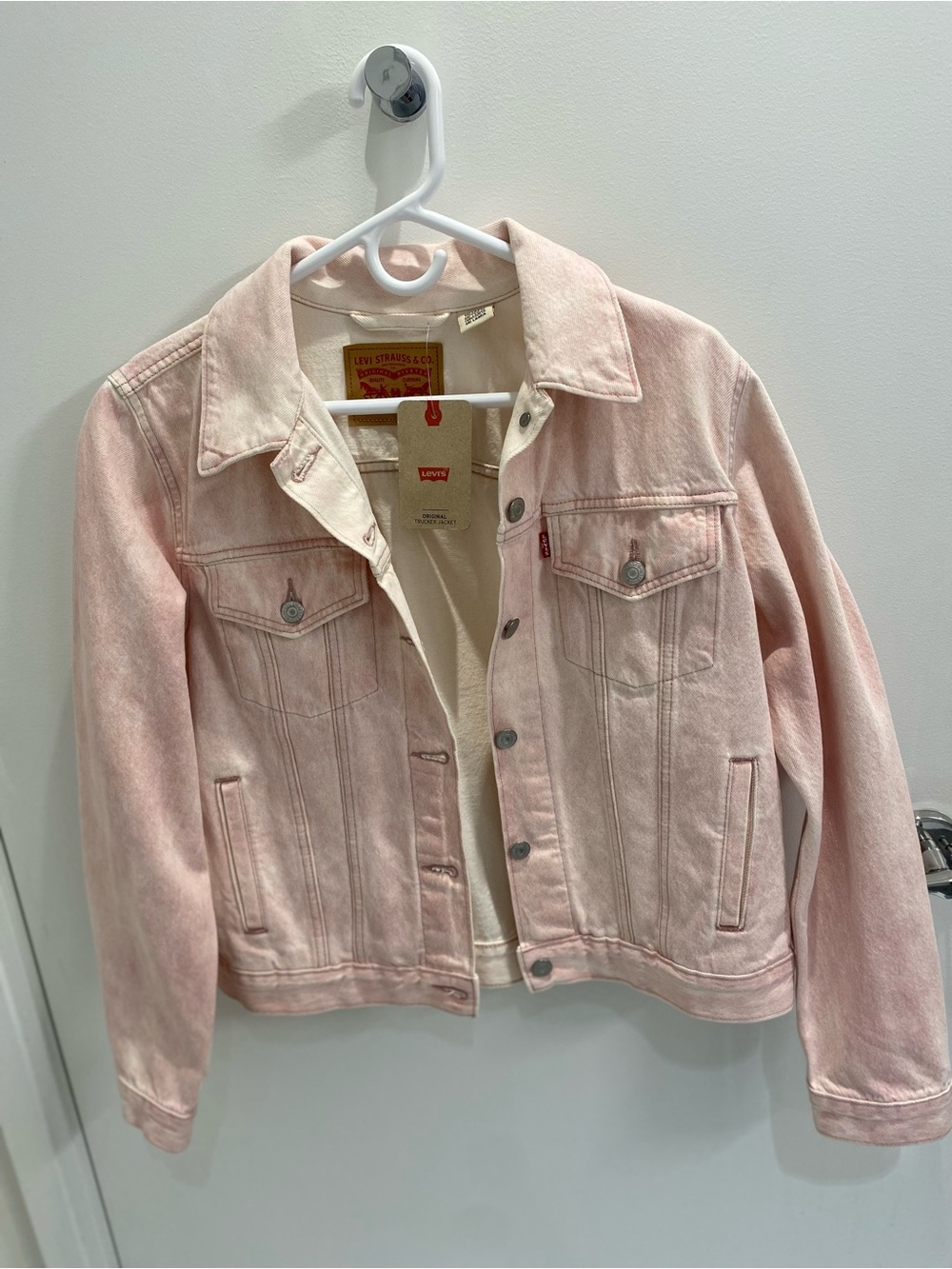 Levi’s, Cloudy Pale Pink Original Trucker Jacket, Size L, NWT.